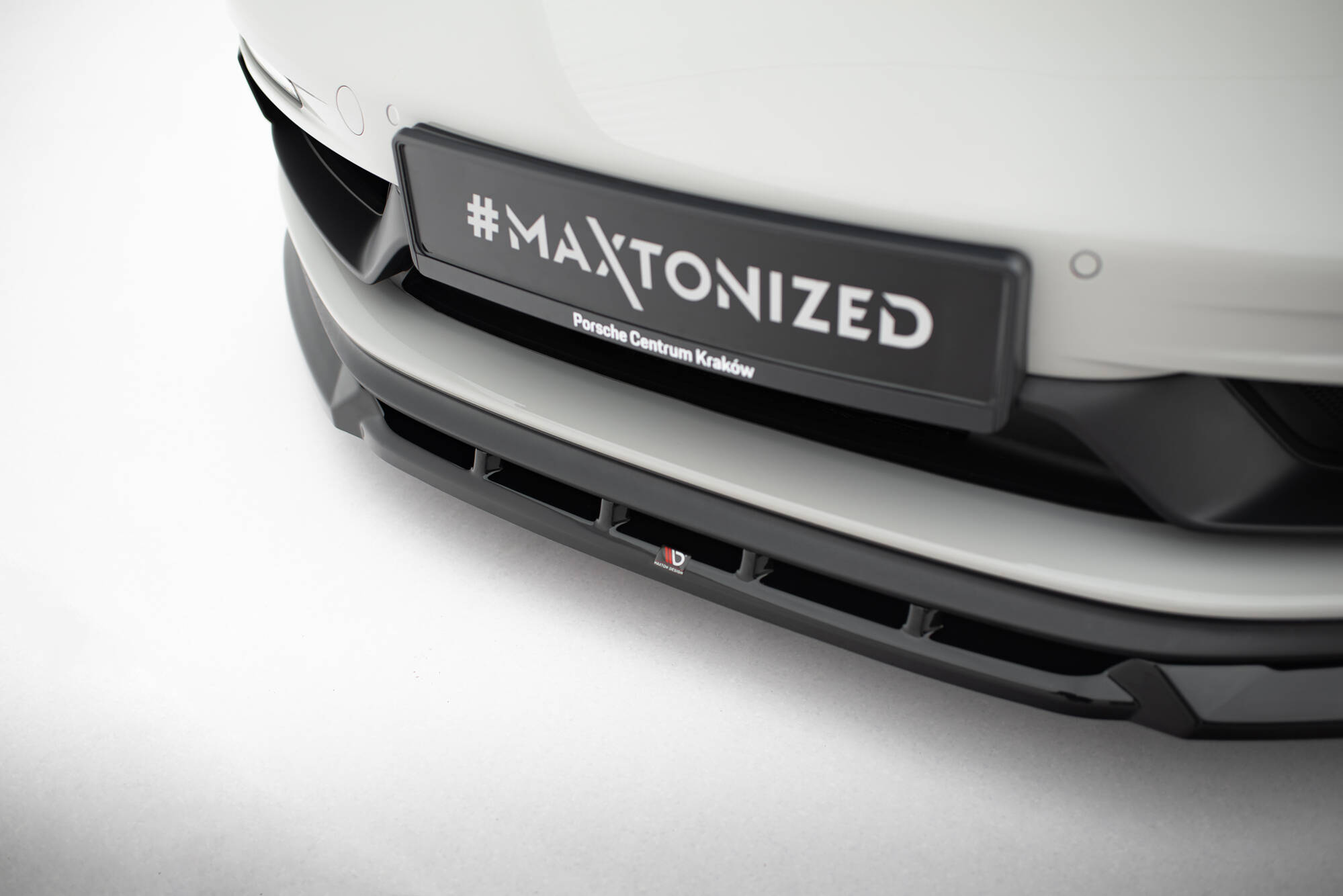 Maxton design gloss black front splitter v. 2 for porsche 718 cayman gts 982c - image 5
