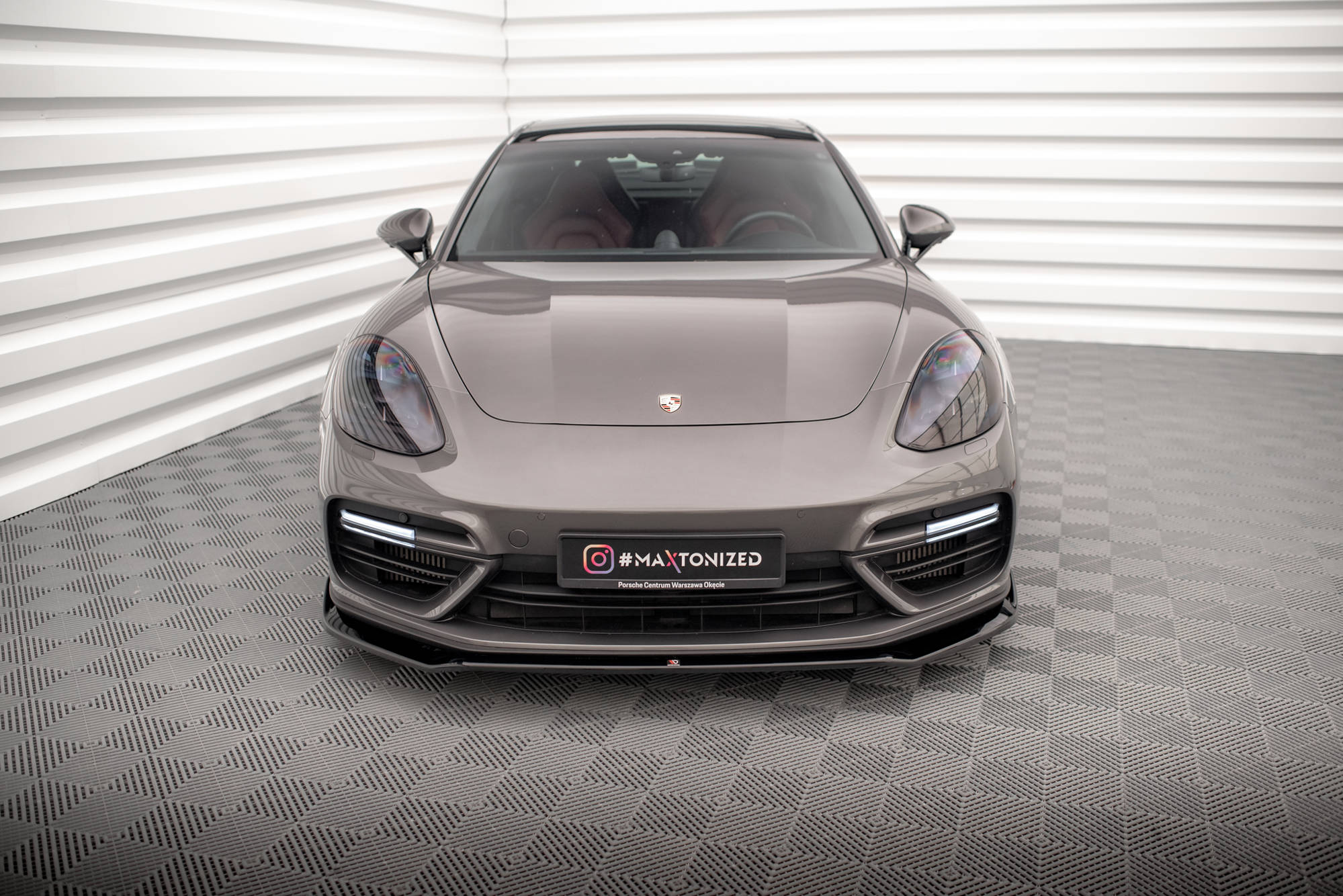 Maxton design gloss black front splitter v. 2 for porsche panamera 971 turbo s e-hybrid - image 2