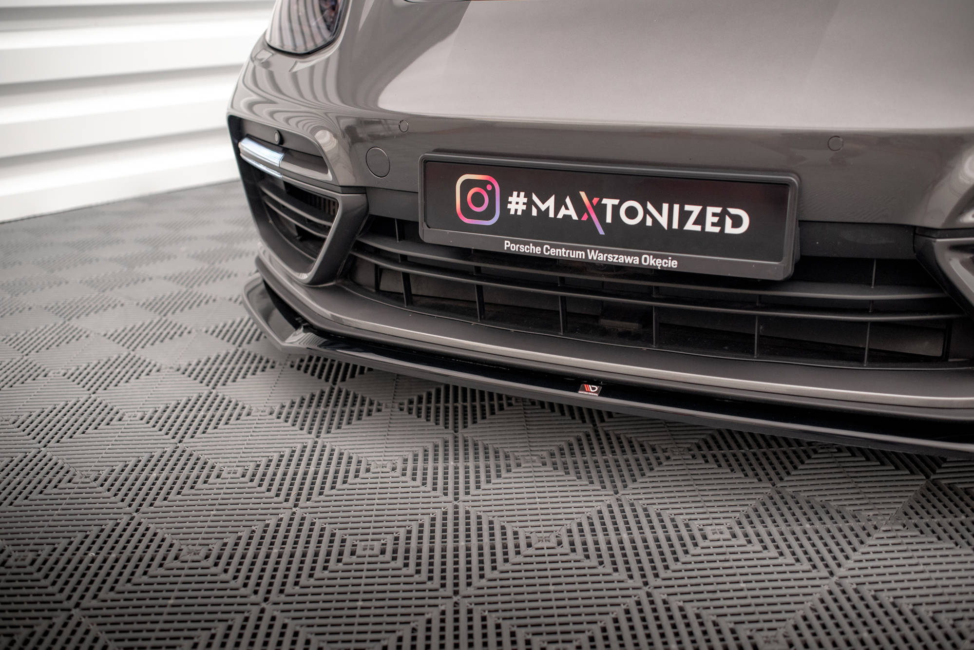 Maxton design gloss black front splitter v. 2 for porsche panamera 971 turbo s e-hybrid - image 3
