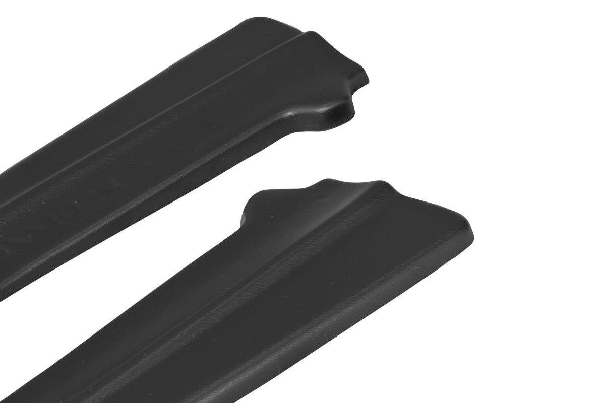 Maxton design gloss black rear corner splitters for mercedes-benz c207 lci - image 6