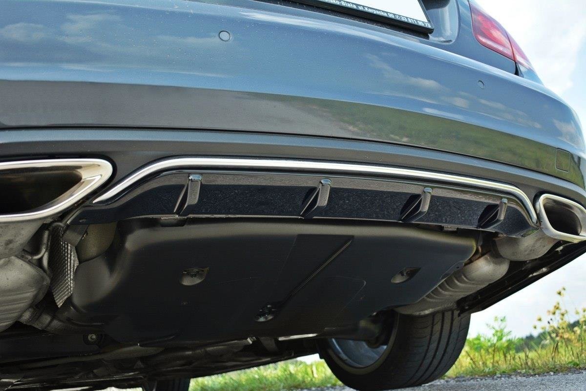 Maxton design gloss black rear diffuser for mercedes-benz c207 lci - image 4