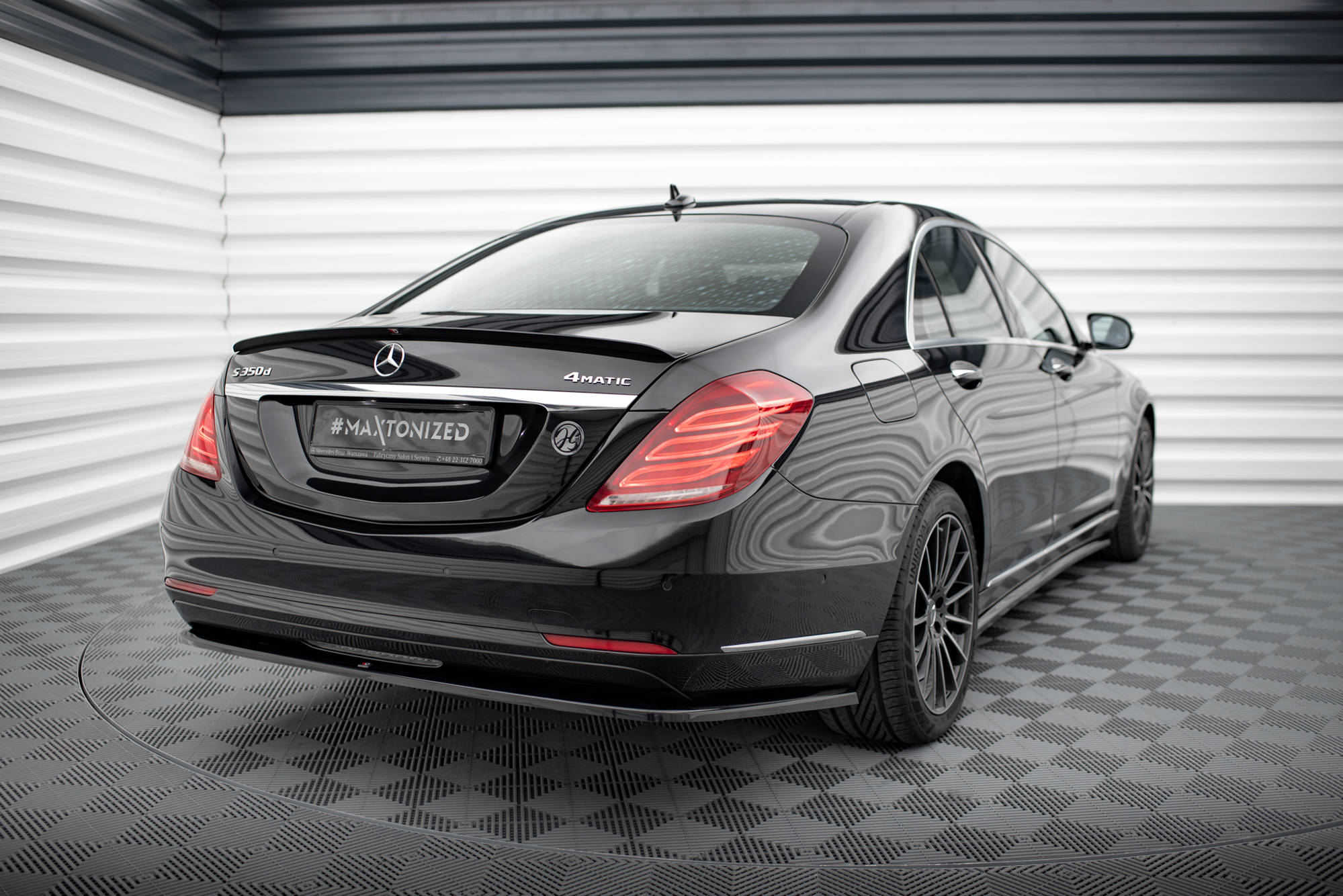 Maxton design gloss black rear diffuser v. 1 for mercedes-benz w222 - image 2