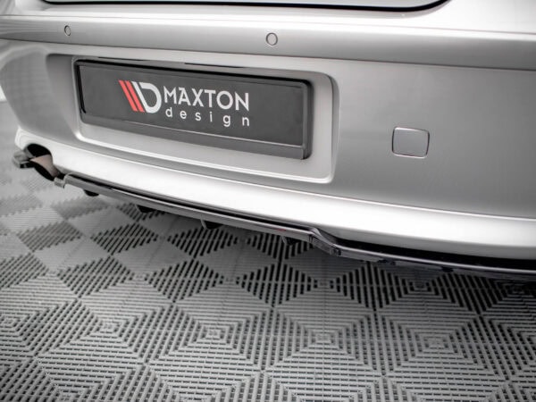 Alternative view of Maxton Design Gloss Black Rear Diffuser For BMW 1 Series E81 LCI