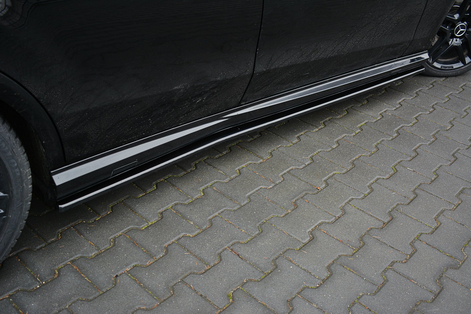 Maxton design gloss black side skirts for mercedes-benz amg e63 w212 - image 3