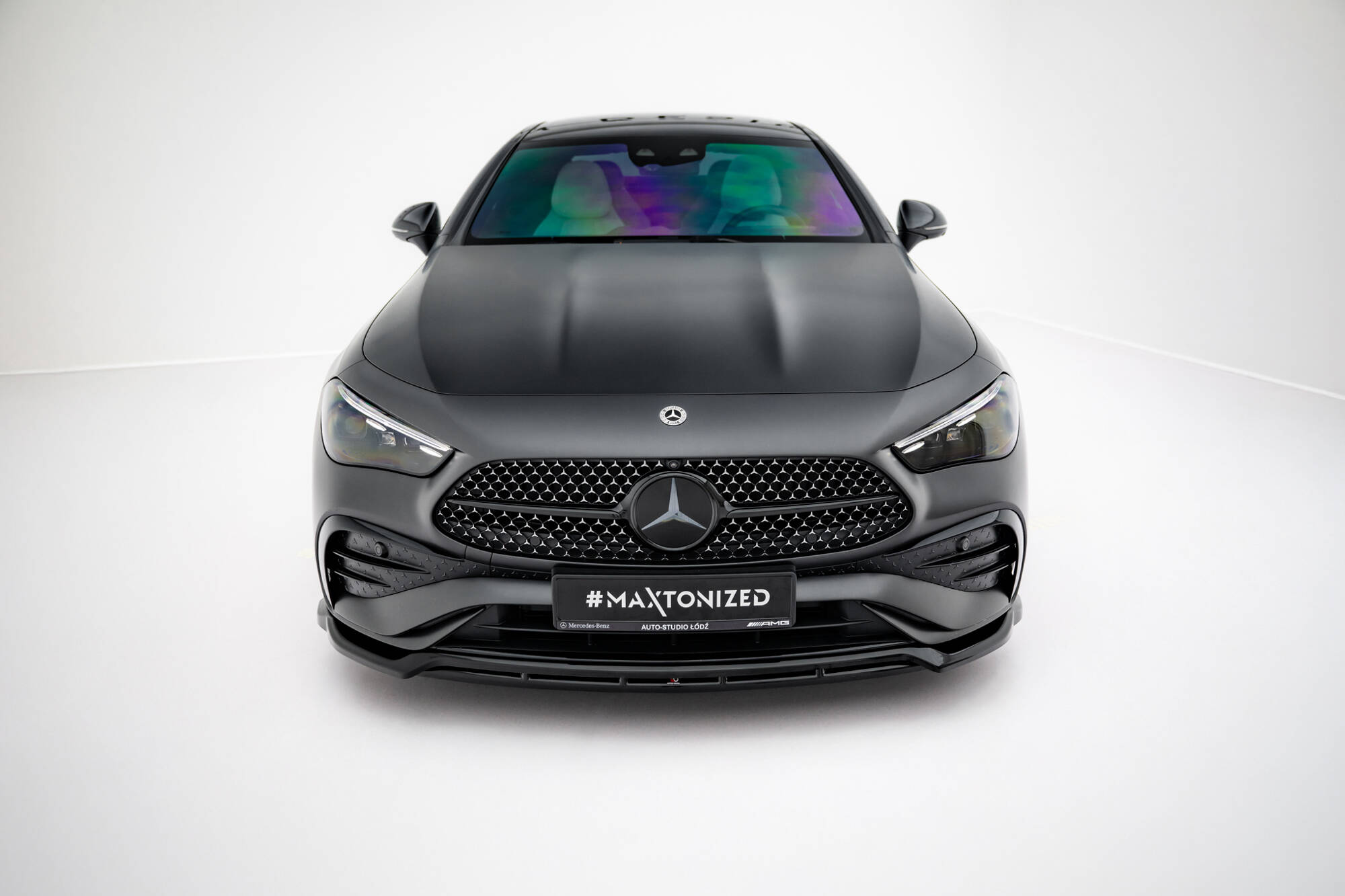 Maxton design gloss black bodykit for mercedes-benz amg c236 - image 2