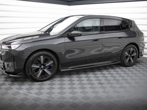 Alternative view of Maxton Design Gloss Black Side Skirts For BMW iX M Sport i20