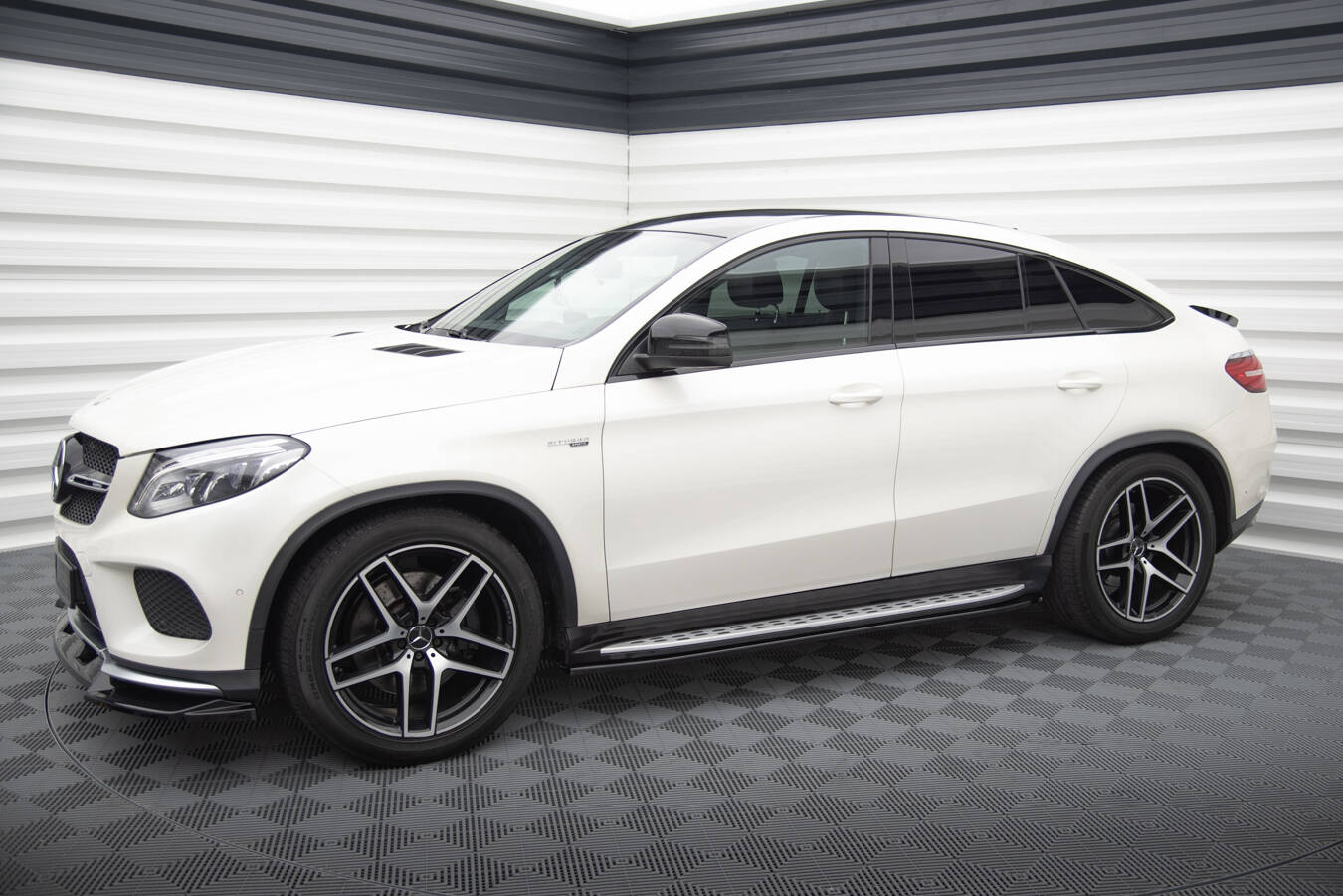Maxton design gloss black side skirts for mercedes-benz amg gle43 c292 - image 2