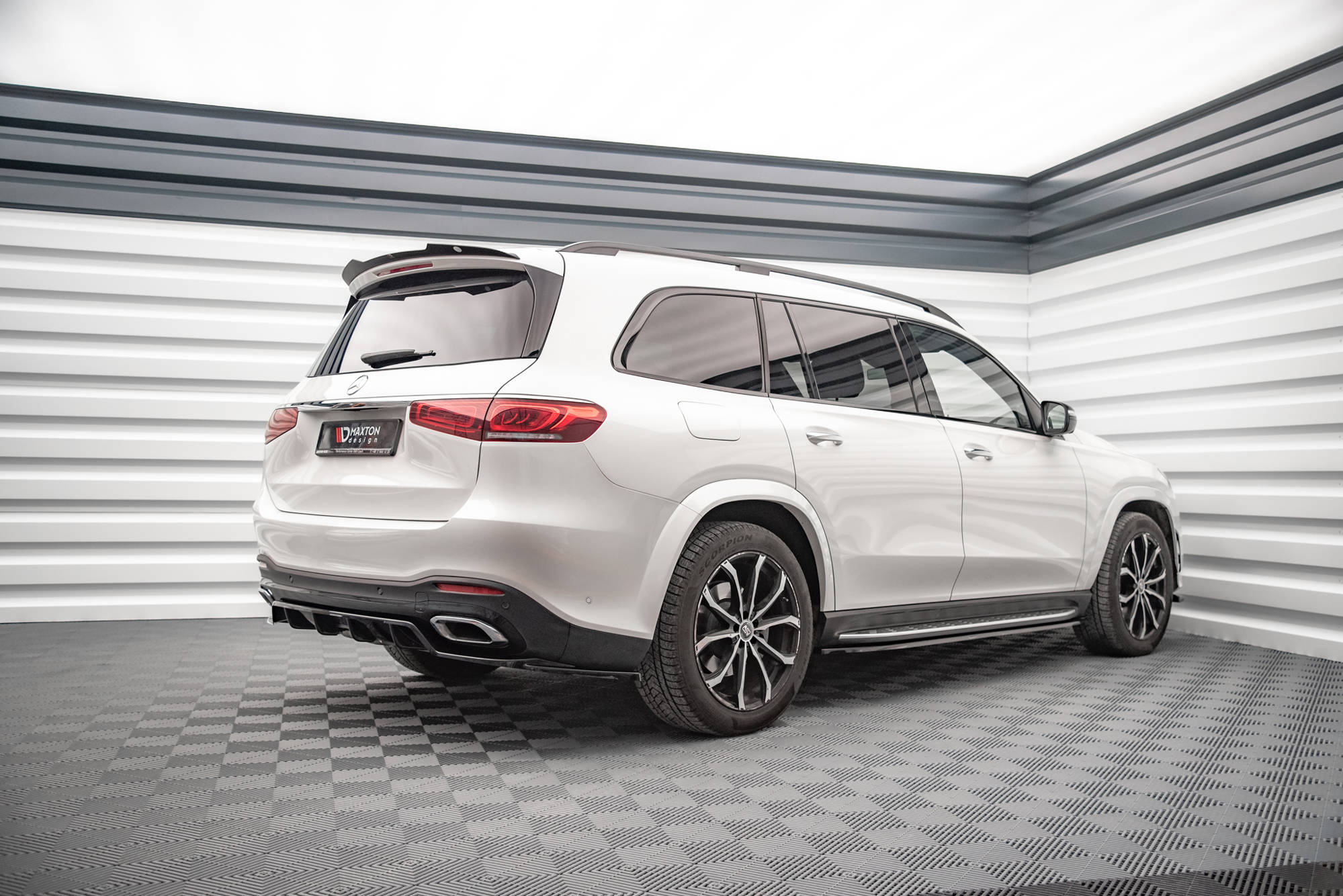 Maxton design gloss black side skirts for mercedes-benz amg x167 - image 2