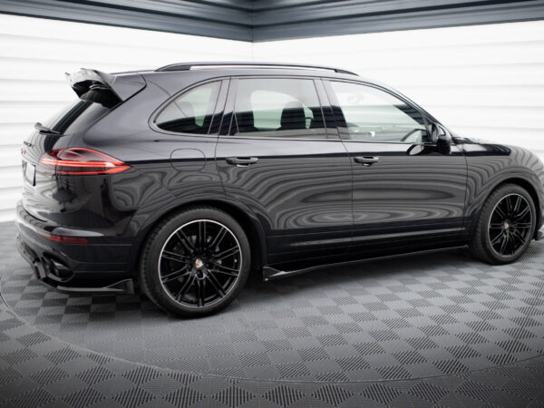 Alternative view of Maxton Design Gloss Black Side Skirts for Porsche Cayenne 92A MK2 LCI