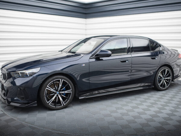 Alternative view of Maxton Design Gloss Black Side Skirts V.1 For BMW 5 Series G60 M Sport