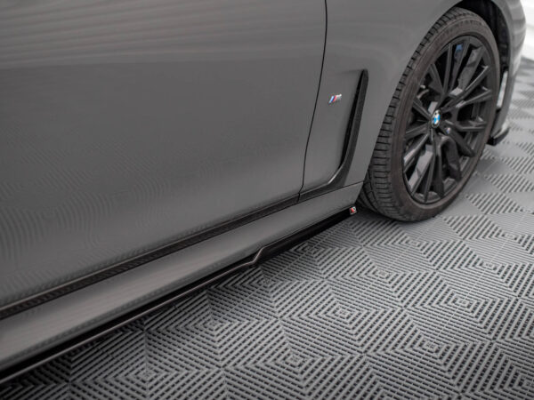 Alternative view of Maxton Design Gloss Black Side Skirts V.1 For BMW 7 Series G11 M Sport