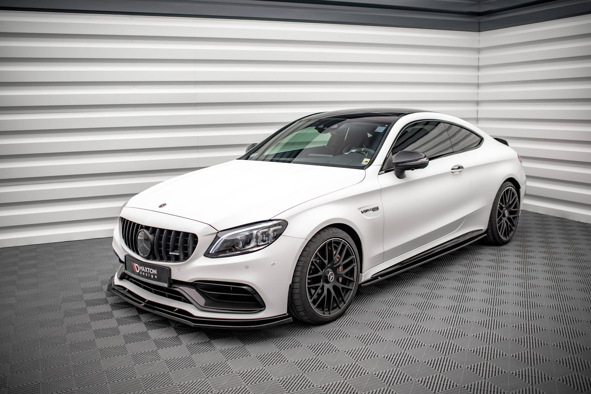 Maxton design gloss black side skirts v. 1 for mercedes-benz amg c63 c205 lci - image 3
