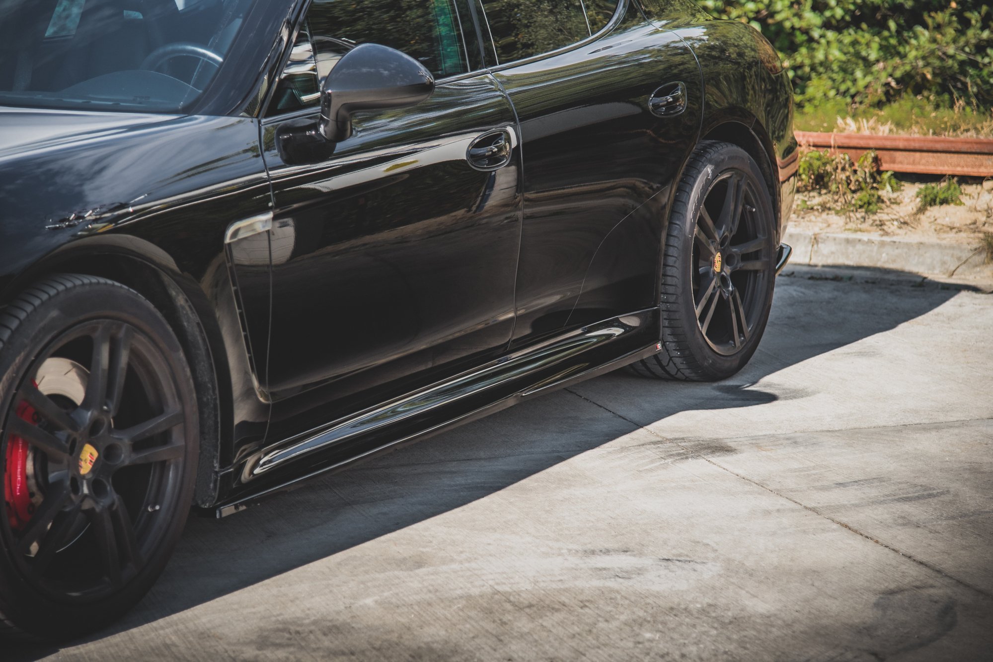 Maxton design gloss black side skirts v. 1 for porsche panamera 970 turbo facelift - image 2