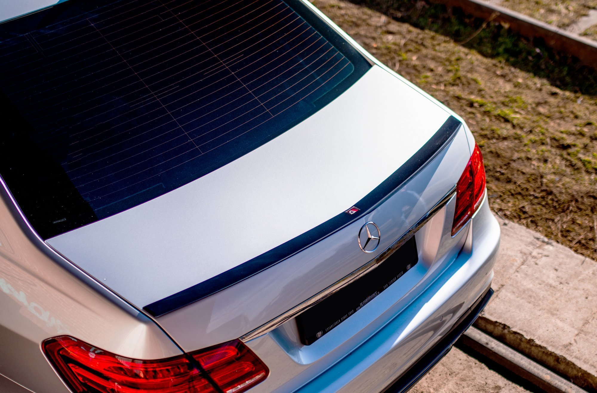 Maxton design gloss black boot spoiler for mercedes-benz amg e63 w212 lci - image 6
