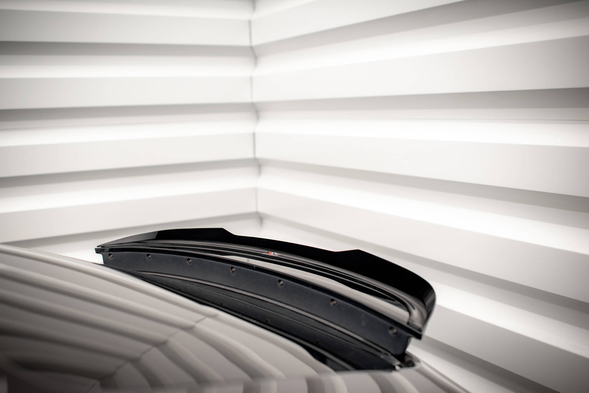 Maxton design gloss black boot spoiler for porsche panamera 970 - image 8