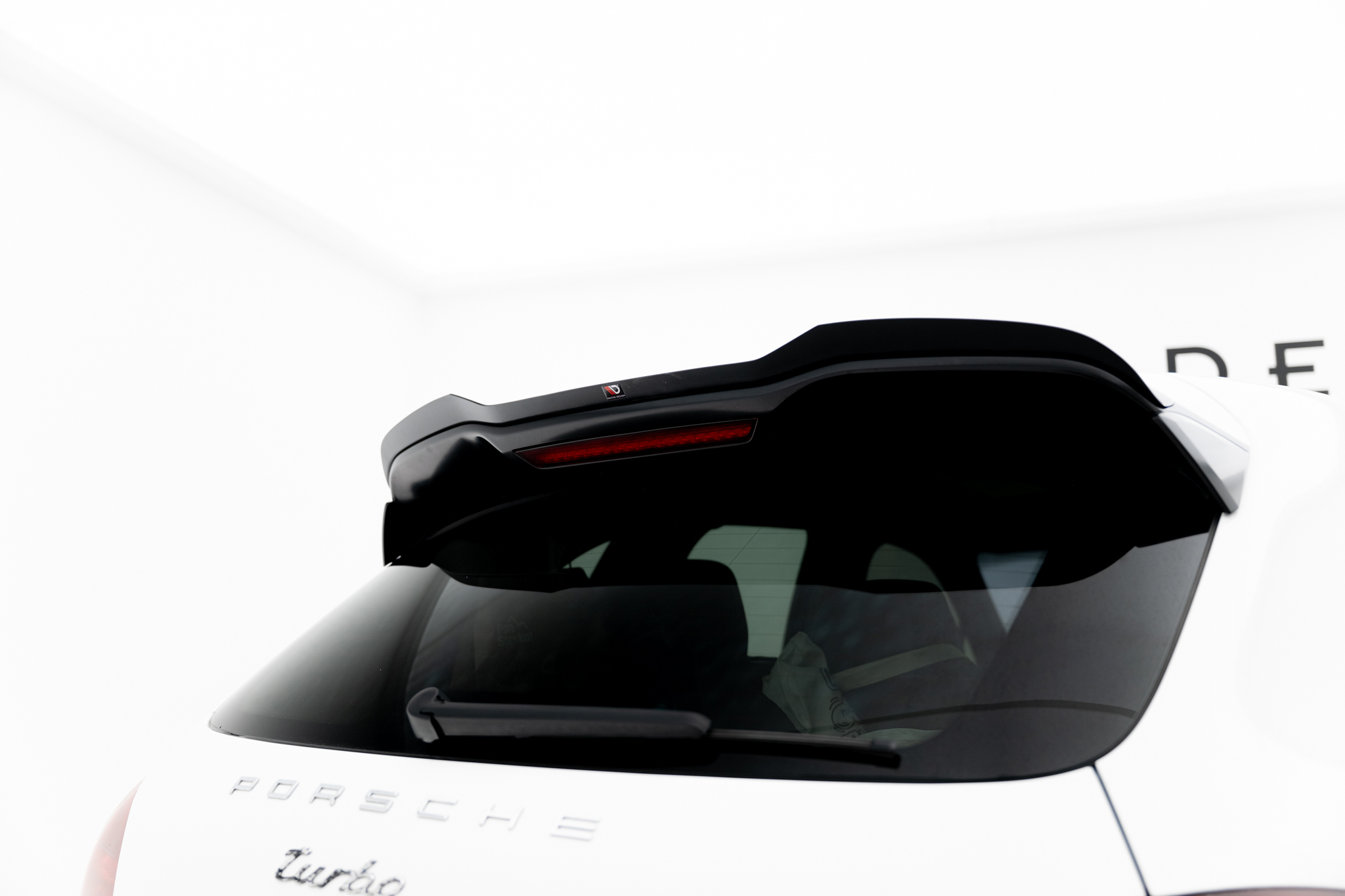 Maxton design gloss black roof spoiler for porsche cayenne mk2 92a - image 4