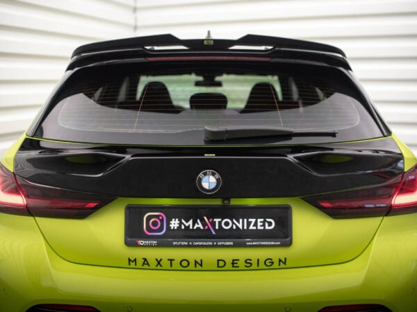 Pol po the extension of the rear window bmw 1 f40 m pack m135i 17822 9