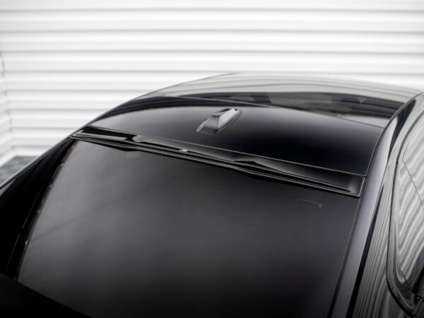 Pol po the extension of the rear window bmw 7 m pack m760e i7 m pack 7 standard g70 17894 10