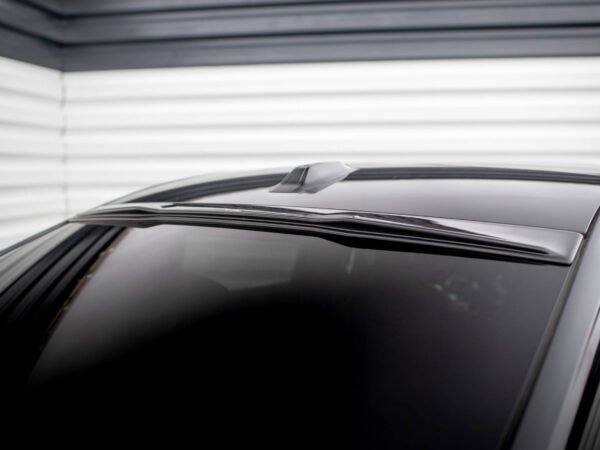 Pol po the extension of the rear window bmw 7 m pack m760e i7 m pack 7 standard g70 17894 8