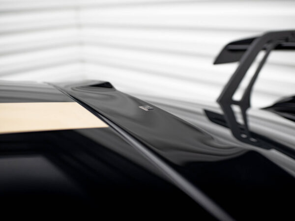 Pol po the extension of the rear window porsche 911 992 gt3 19013 5