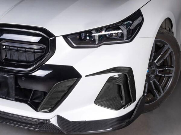 Alternative view of BMW 5 Series G60 G61 Prepreg CARBON FIBRE OEM Style Front Bumper Side Vent Trims