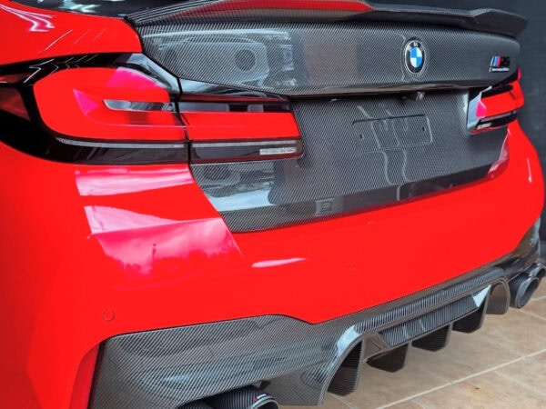 Alternative view of BMW 5 Series G30 F90 M5 OEM Style PREPREG CARBON FIBRE Boot Trunk Lid