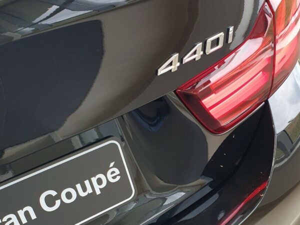 Alternative view of Genuine BMW Silver 440I Replacement Badge for F32 F33 F36