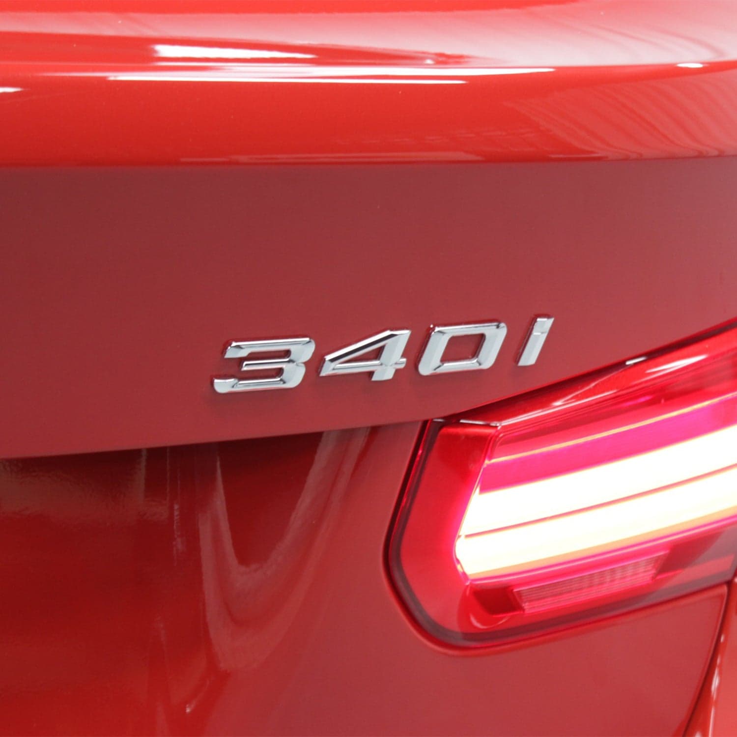 Genuine bmw silver 340i replacement badge for f30 f31 f34 - image 2