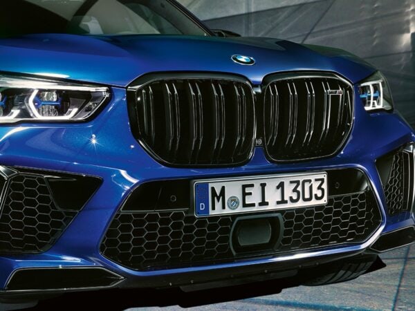 Alternative view of Genuine BMW Gloss Black Front Grille for F95 X5M