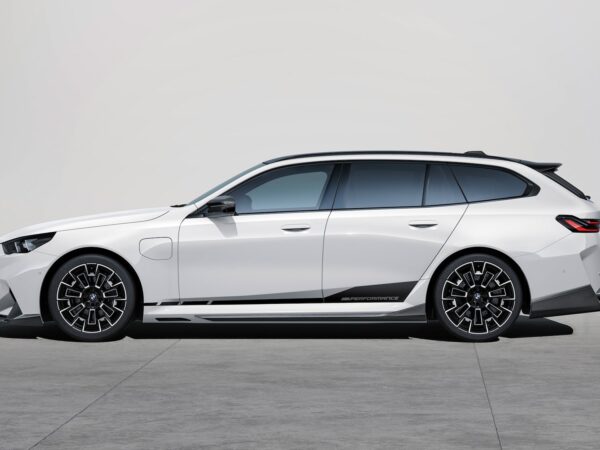 Genuine bmw g90 g99 m5 m performance carbon side skirts 7