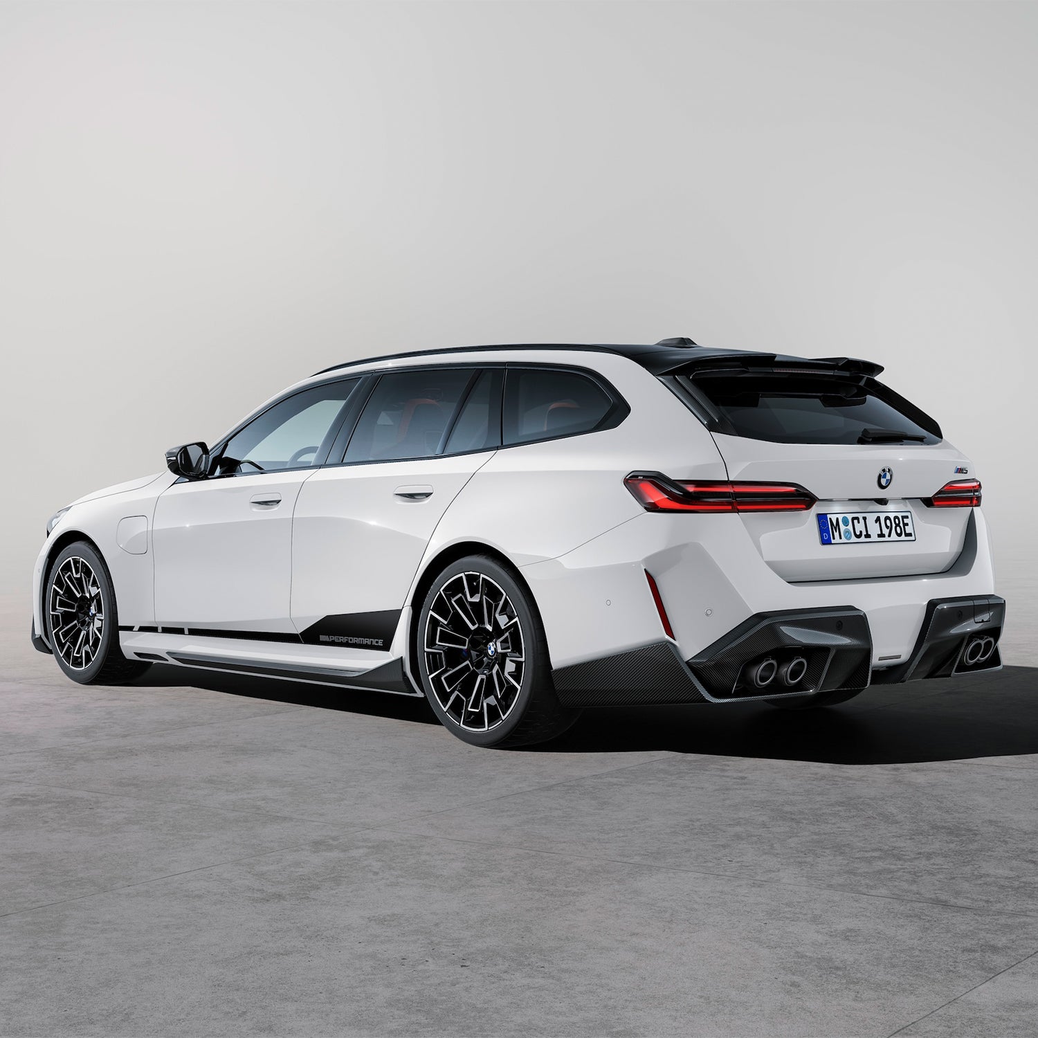 Bmw m performance carbon fibre side skirts for bmw g90 & g99 m5 - image 4