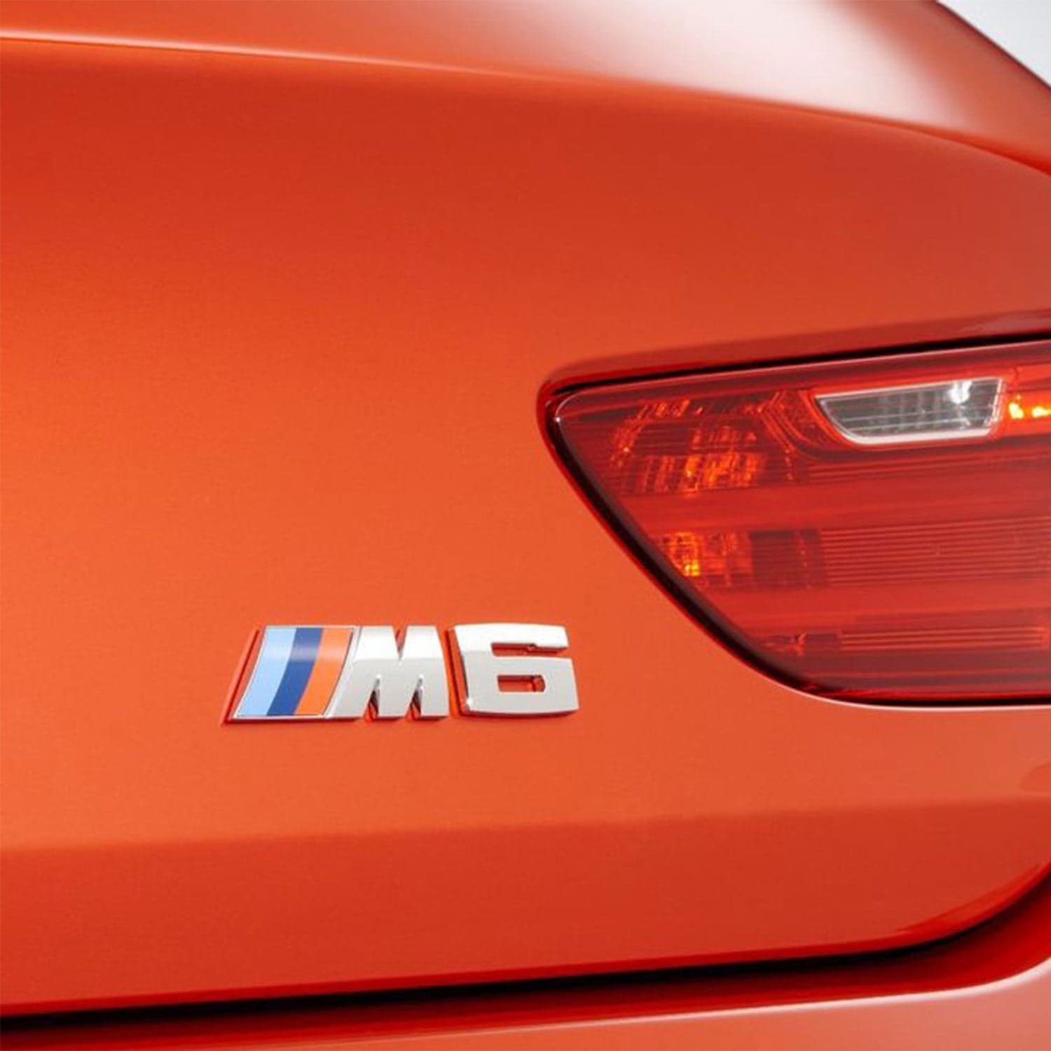 Genuine bmw silver replacement badge for m6 f06 f12 f13 - image 2