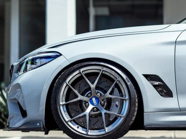 Alternative view of BMW M Performance Carbon Fibre Fender Set for M2 F87