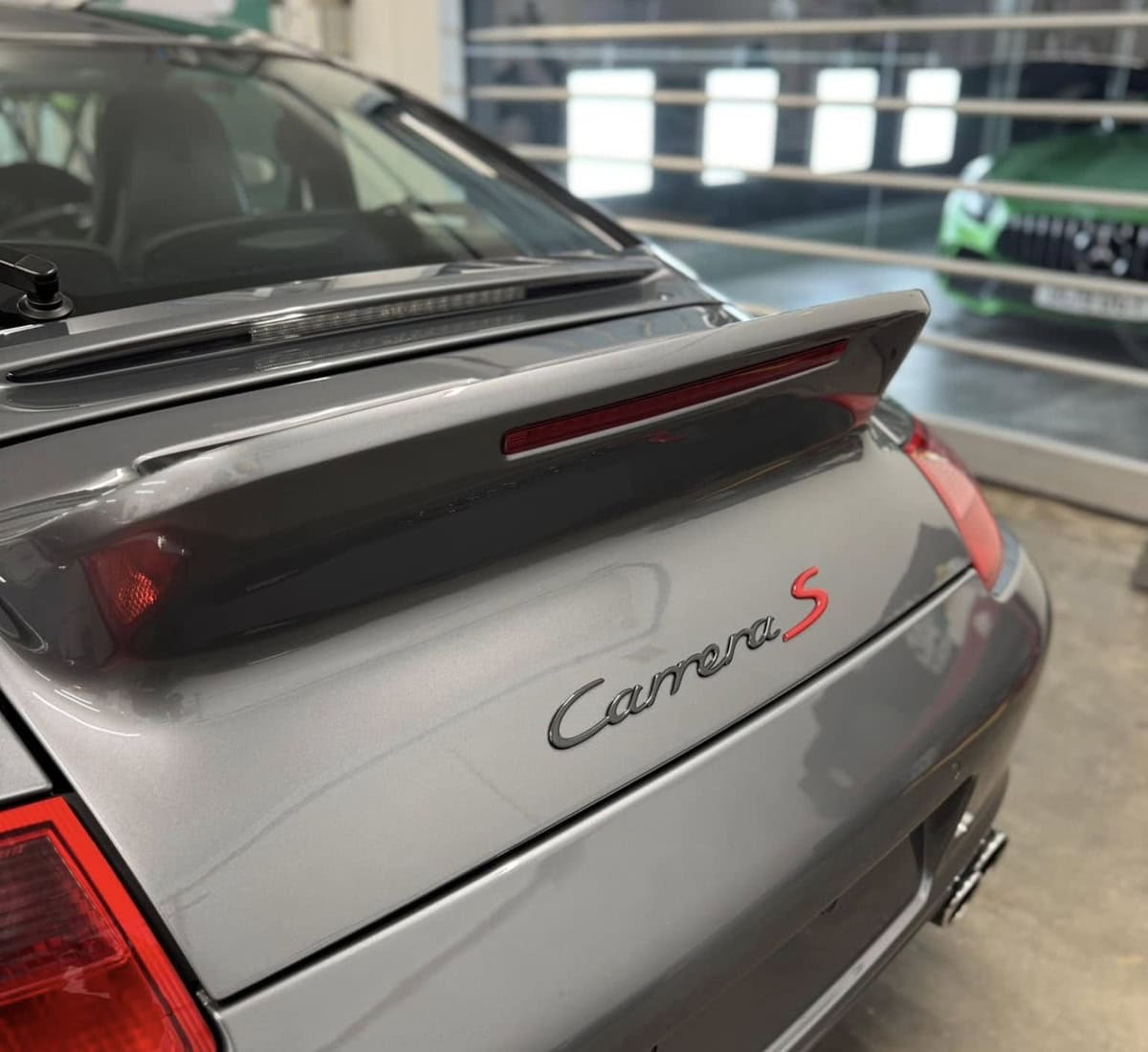 Porsche 911 997 rear ducktail boot lid spoiler - image 7